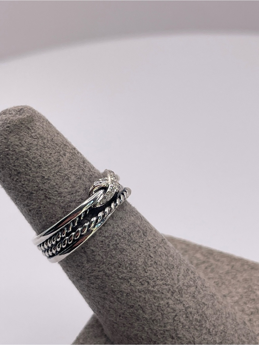 David Yurman X Crossover Band Ring with Diamonds - Picture 5 of 10